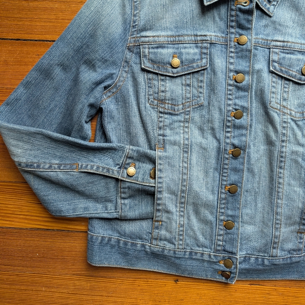 Classic Blue Denim Jacket - Picture 4 of 7